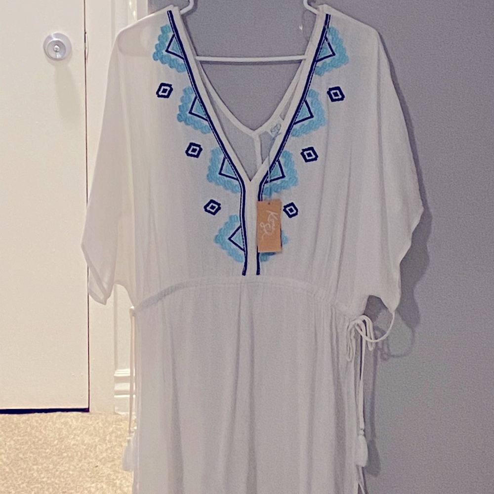 New swim coverup, white